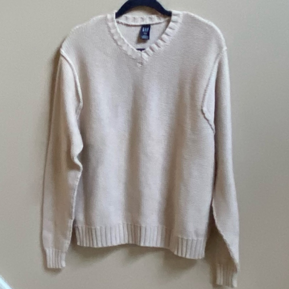 GAP SWEATERS / GAP WOMENS/ BEIGE SWEATER/ 100% COTTON/SIZE M/ USED.